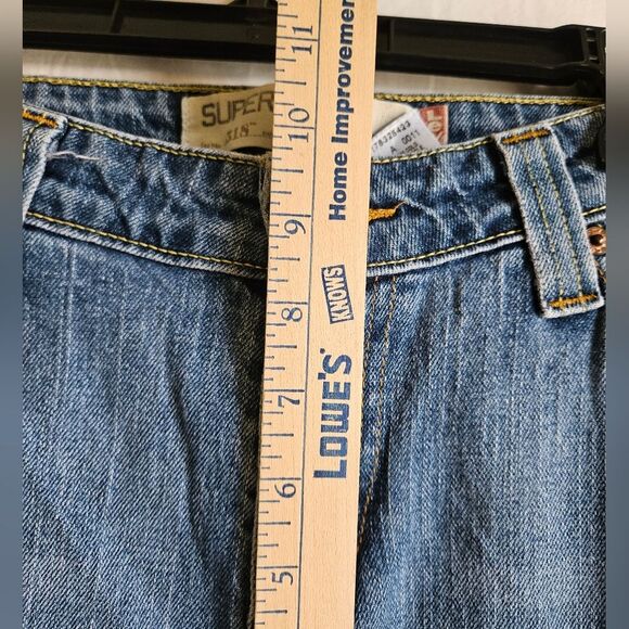 Levi's 518 Jeans Womens 15M (36x30)  Superlow Bootcut Medium Wash Denim Mid Rise - Picture 6 of 10